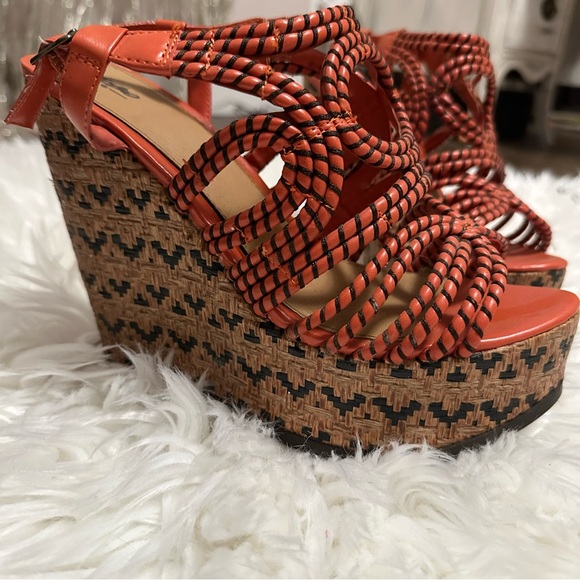 Multicolor strappy wedges size 10 - Picture 3 of 8